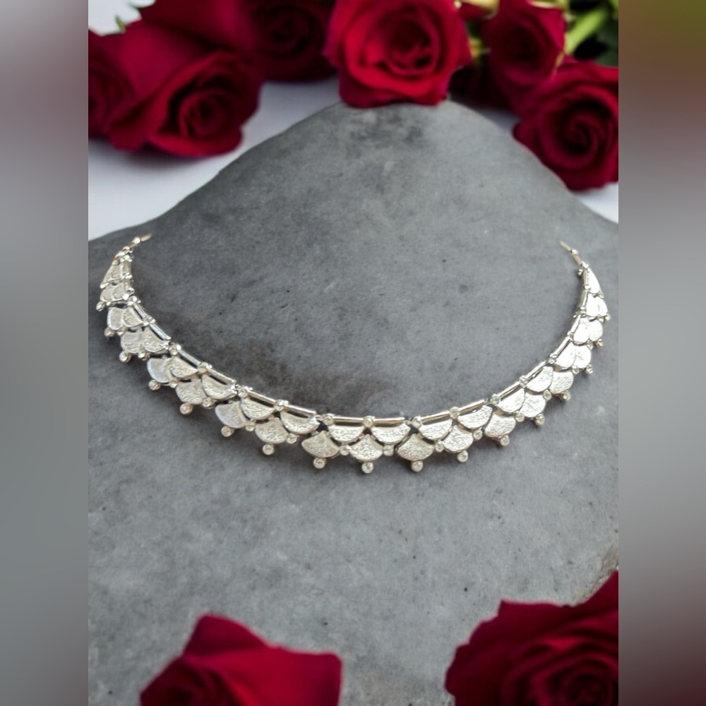 Vintage Signed Crown Trifari Brushed Silver Scalloped Rhinestone Choker